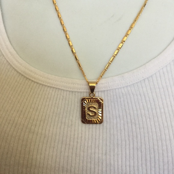 Jewelry - New 18k gold " S " necklace